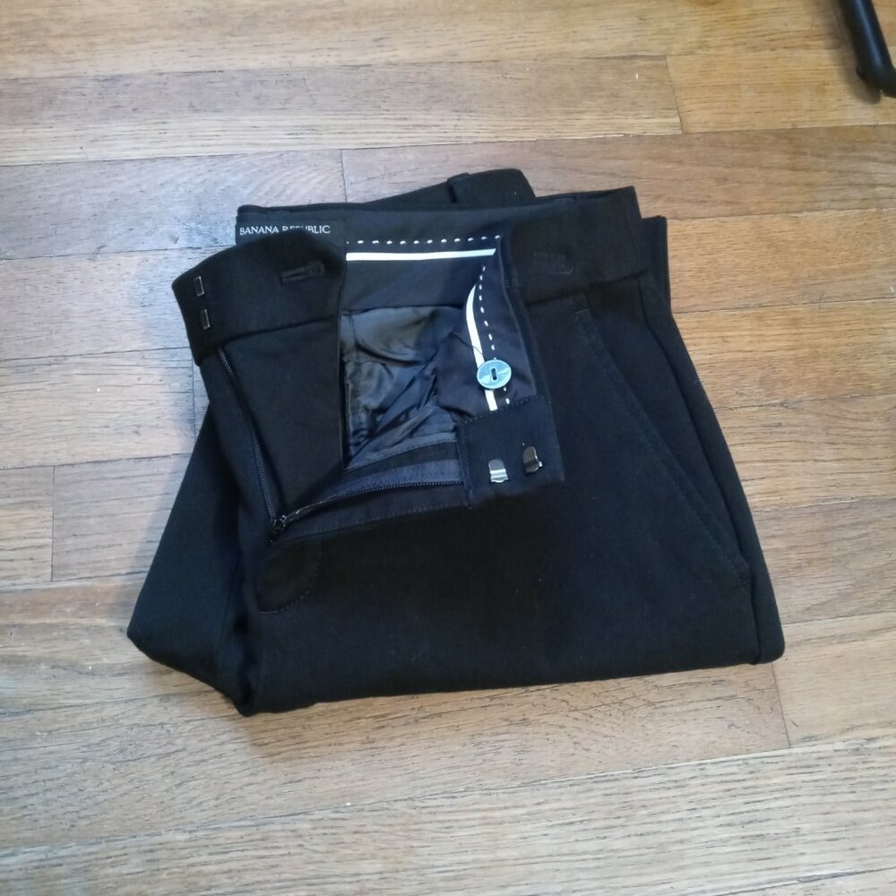 BANANA REPUBLIC ryan straight fit washable bi-stretch pants in black (sz4) - Picture 4 of 15